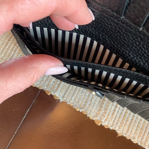 Kate Spade leather wallet EUC - Picture 7 of 8